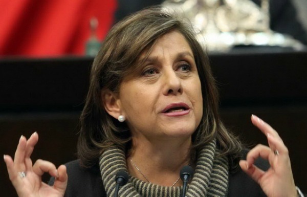 La diputada federal Martha Lucía Mícher Camarena, presidenta de la Comisión de Igualdad de Género, renunciará a su militancia en el PRD en las próxima