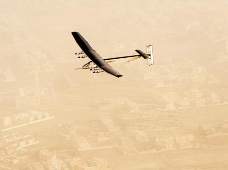 La nave está cubierta con más de 17 mil celdas solares.