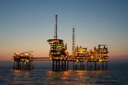 Al 1 de enero de 2015, las reservas 1P de crudo se redujeron 1%