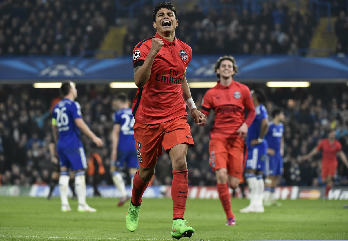 El brasileño Thiago Silva, con otro cabezazo, puso el 2-2 definitivo al 114'
