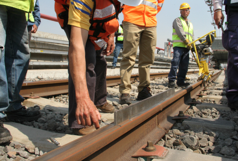Los gastos por mantenimiento de vías de la Línea 12 del Metro serán cubiertos en parte por la empresa española CAF, informó el consejero Jurídico y de