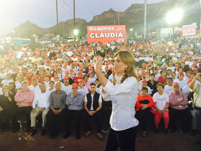 La candidata del PRI dijo que se trata de una cortina de humo para desviar la atención hacia el gobernador.