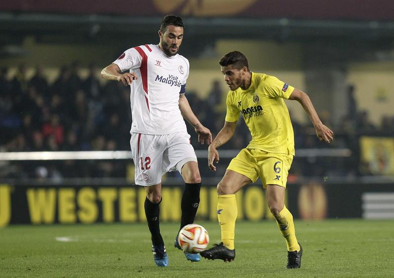 Jonathan dos Santos y Vicente Iborra