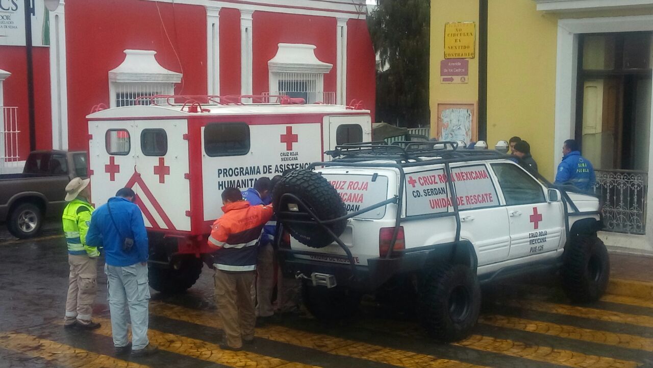 Los alpinistas no pudieron subir debido al mal clima.