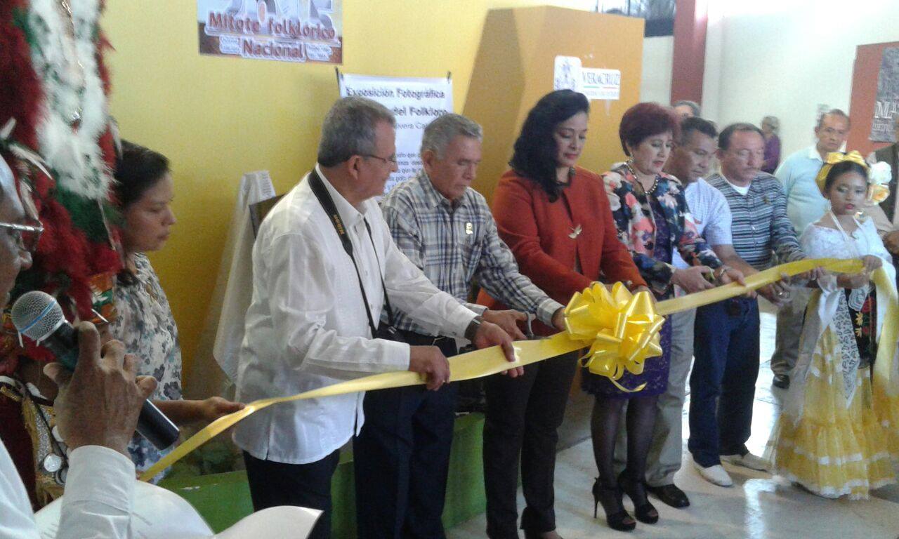 Personalidades del norte de Veracruz y sur de Tamaulipas inauguraron el evento.