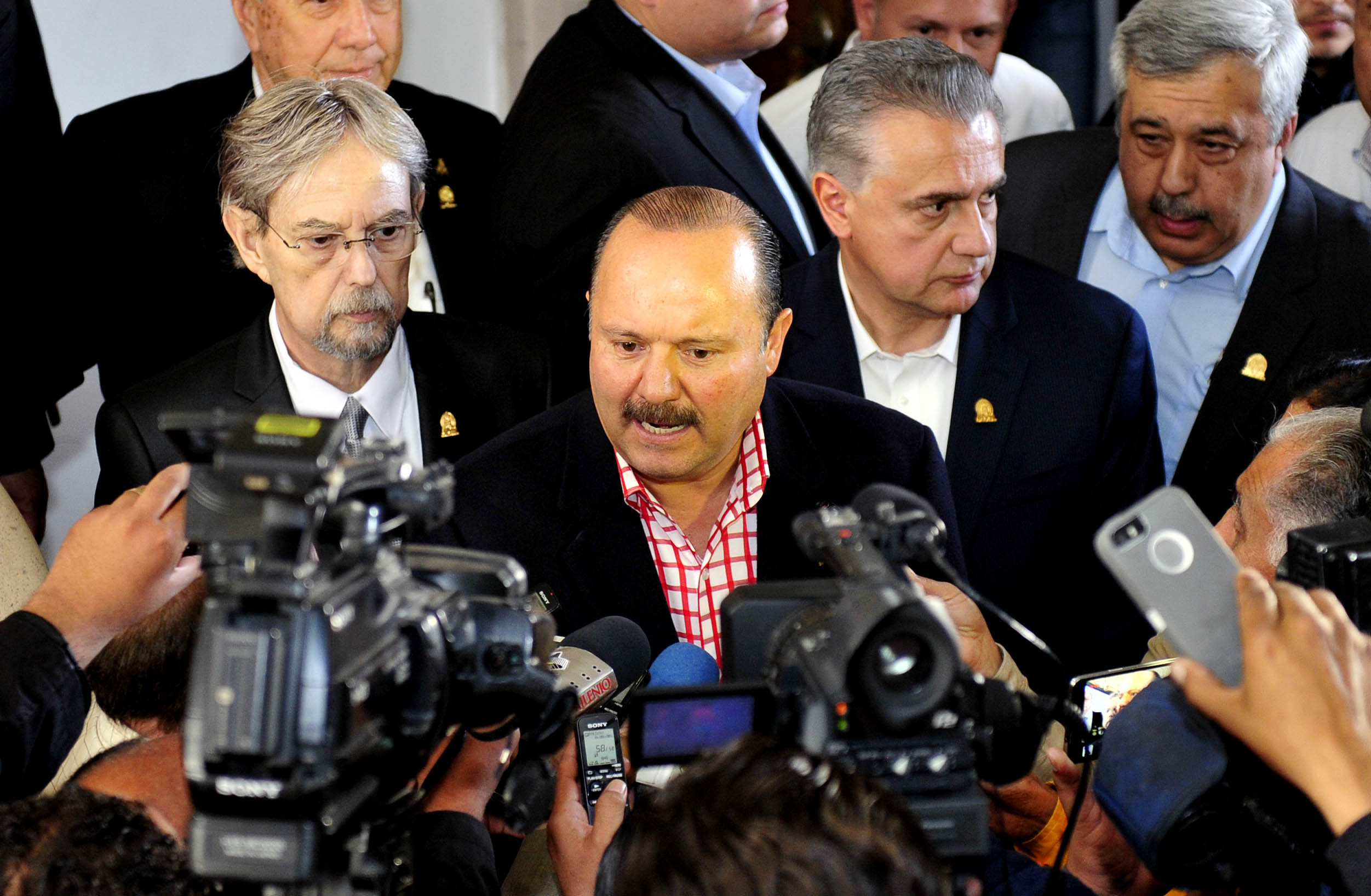 El gobernador de Chihuahua, César Duarte, reconoció a la Policía Federal por la detención de "El Negro".