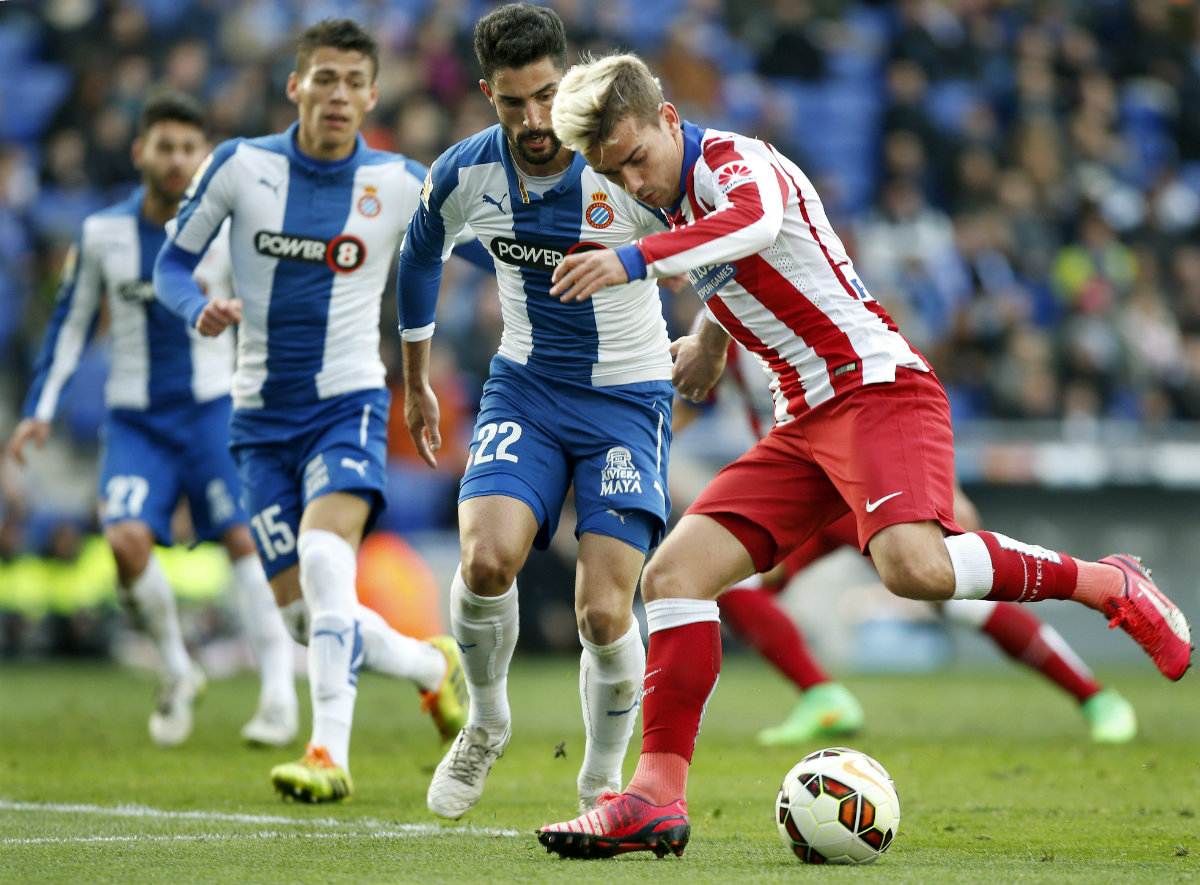 Héctor Moreno, al fondo, fue titular en el empate