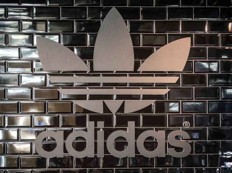 El logo de la marca deportiva Adidas 