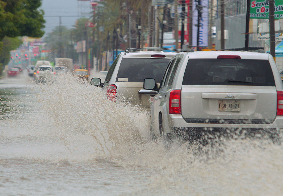 Las lluvias permanecerán por lo menos hasta mañana martes, debido al ingreso de la novena tormenta invernal.