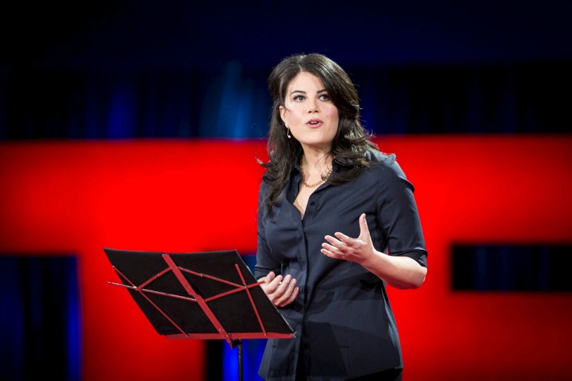 Monica Lewinsky durante su plática en el evento de TED.