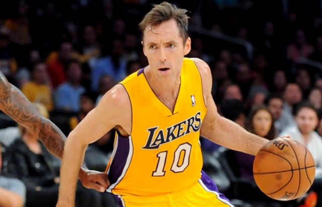 Steve Nash, ex base de los Lakers
