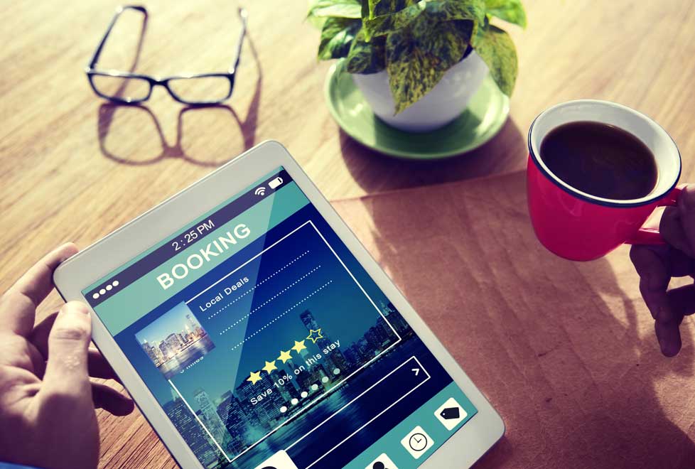 A través de las agencias online se tiene acceso a 3 mil 600 hoteles y 400 aerolíneas para reservar.