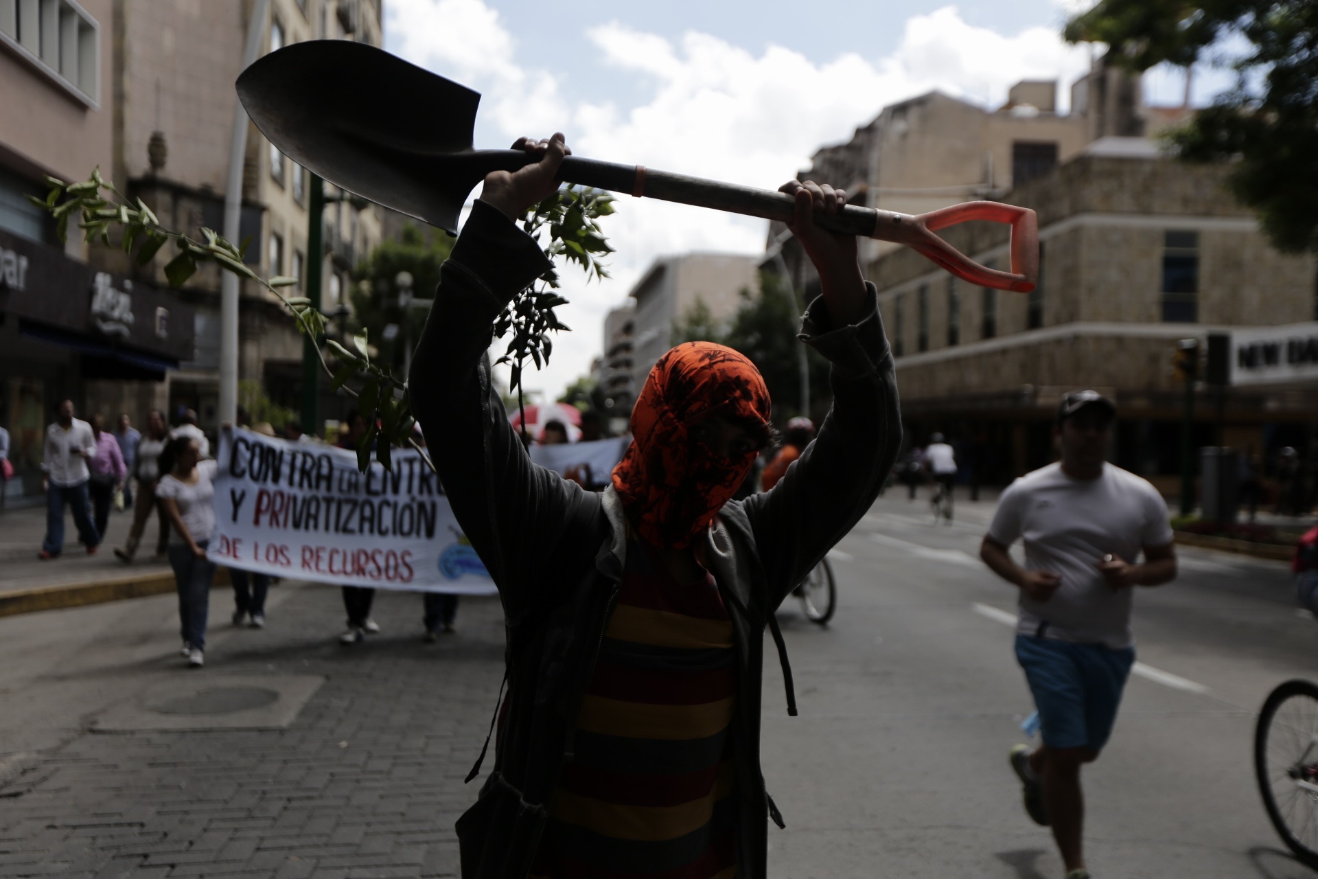 Protestan en Guadalajara contra Ley General de Aguas 