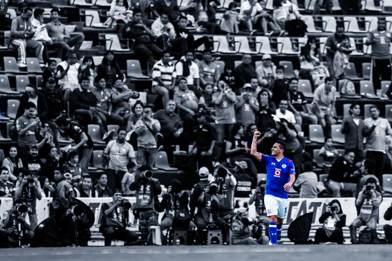 Los aficionados del grupo de animación La Sangre abuchearon a algunos jugadores de Cruz Azul 
