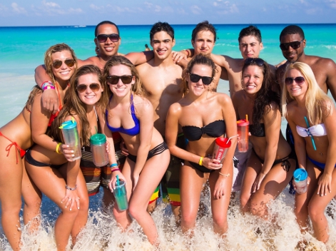 Los controladores de mercados se llevaron a los springbreakers a Acapulco, que fue originalmente preferido, pero pro la inseguridad y problemas social