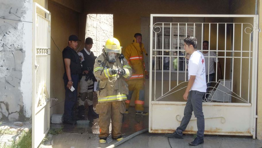 Se registró un incendio en una vivienda ubicada en la Colonia Obrera de Francisco I. Madero, en la calle Héroes de Nacozari.