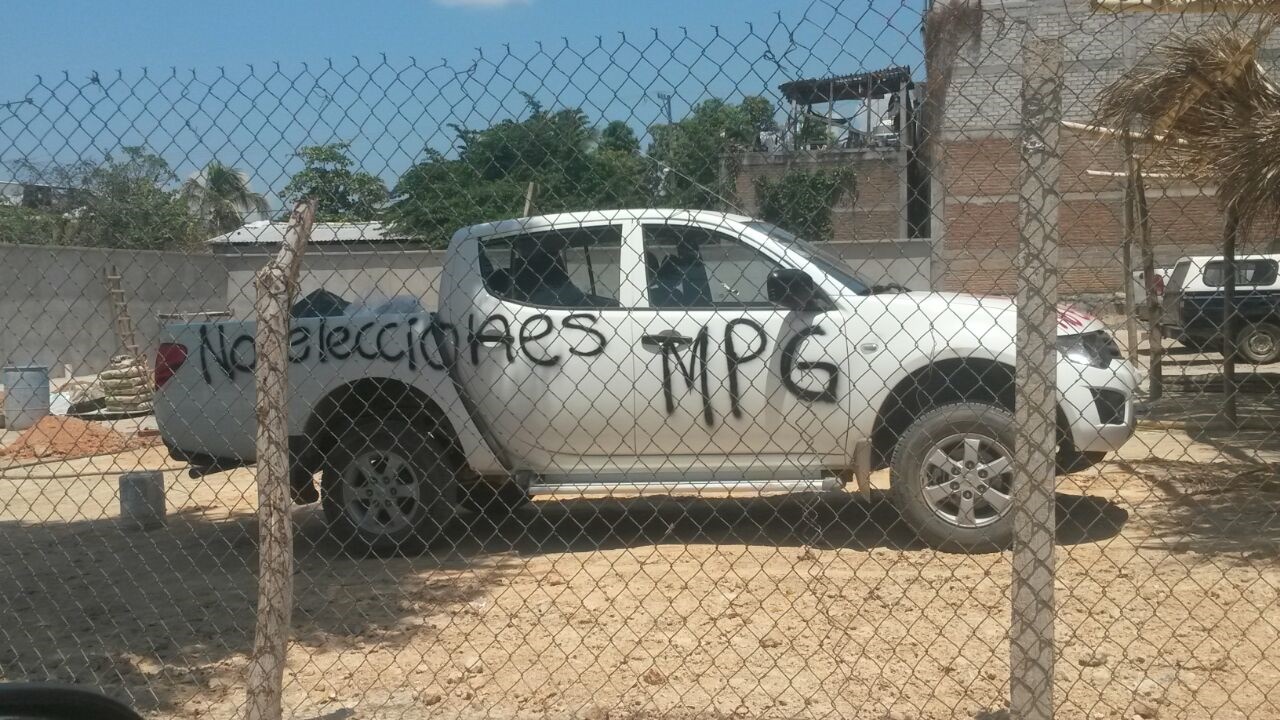 Los manifestantes realizaron varias pintas.