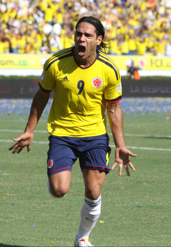 Radamel Falcao celebra uno de sus goles 