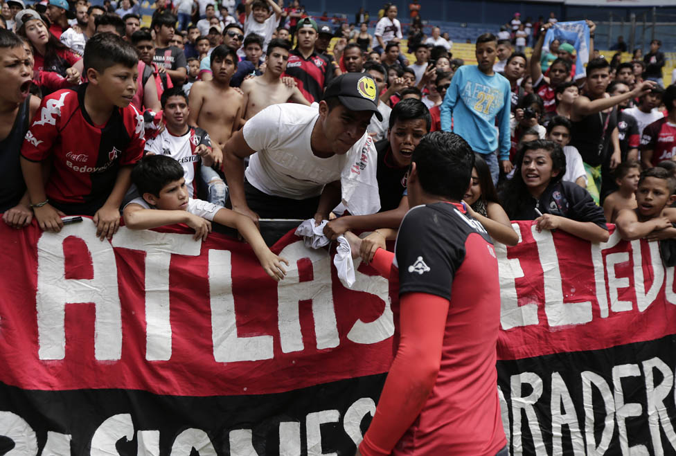 Afición de Atlas se hace presente en el Jalisco