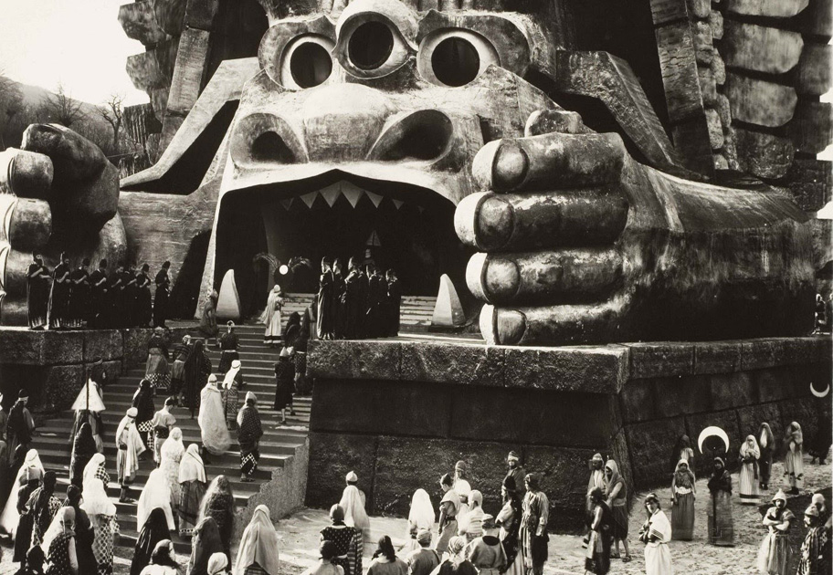 Cabiria, película de género colosal, de Giovanni Pastrone, estrenada en 1914 y ambientada en la antigua Roma.