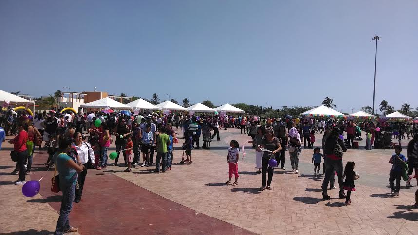 Las familias se dieron cita en el parque Bicentenario.