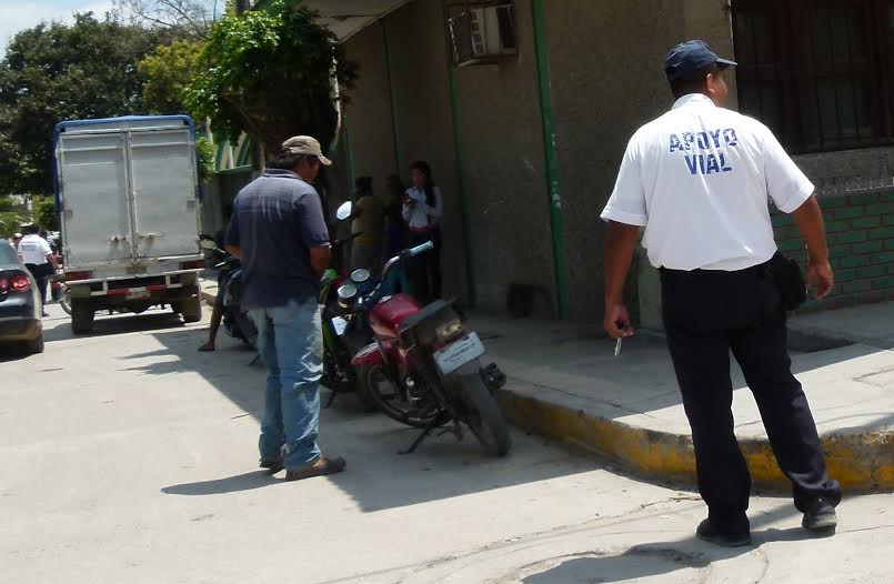 Operativo contra motociclistas infractores