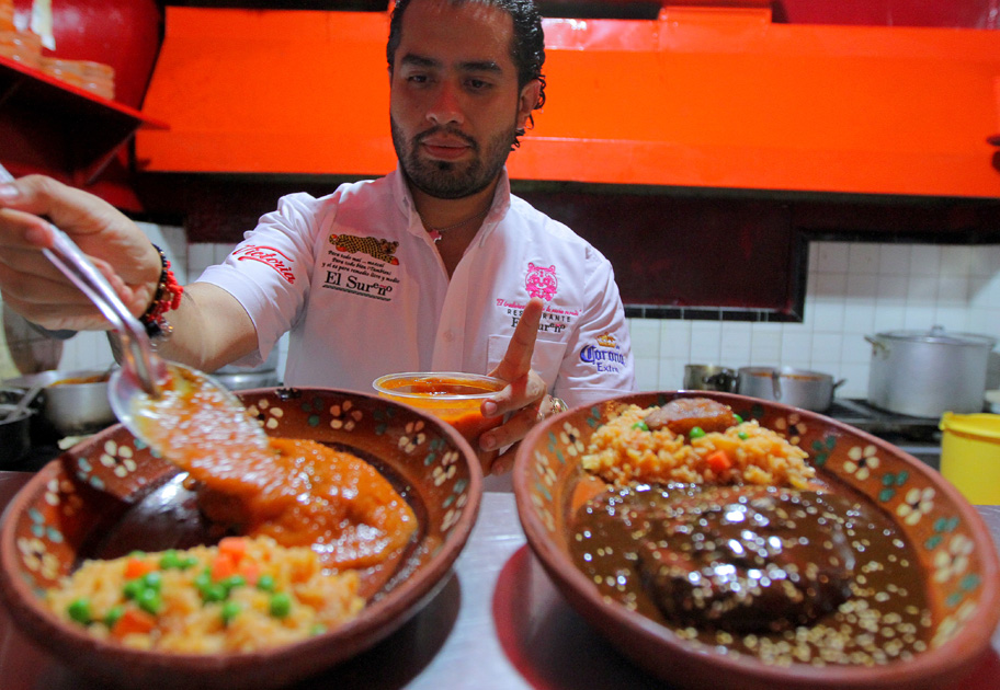 La espiritualidad de Semana Santa se refleja en la gastronomía del sur del país, donde el pipián es protagonista.
