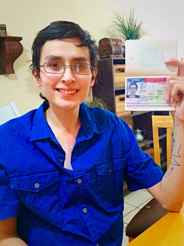 Pronto regresaré con una hermosa historia que contar, confió José Chúa al recibir su visa humanitaria para iingresar a Estados Unidos.