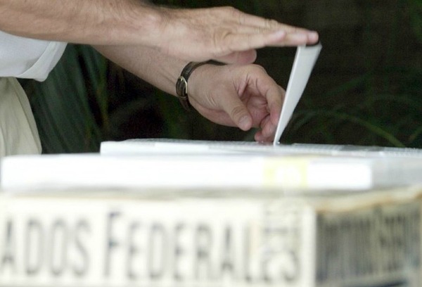 Los candidatos a gobernadores, diputados locales y alcaldes en Baja California Sur, Querétaro y Michoacán iniciaron campañas, así como quienes buscan 