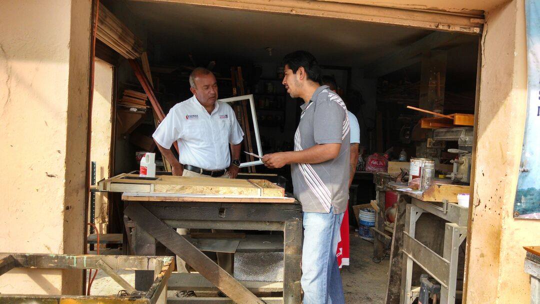 Esdras Romero durante uno de sus recorridos. 