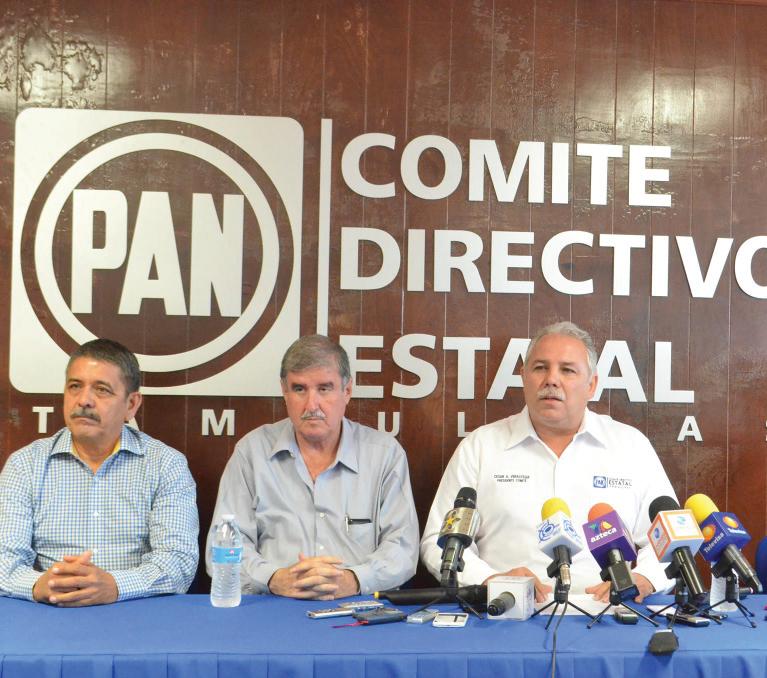 Representantes del Comité del PAN dieron rueda de prensa.