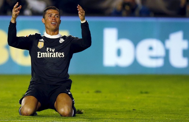 Así reaccionó Cristiano Ronaldo al ser amonestado 