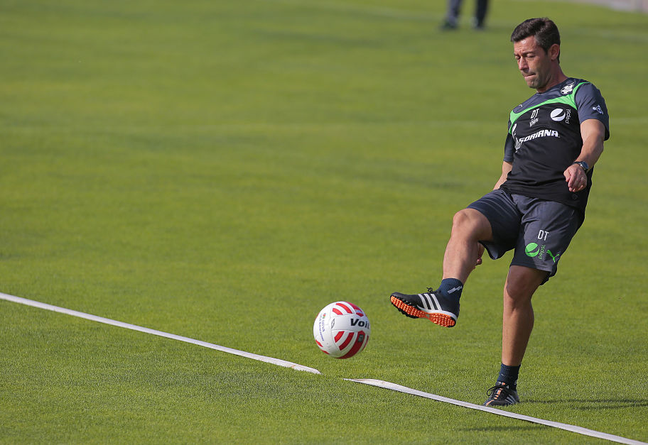 El Director Técnico de Santos Laguna, Pedro Caixinha, dio a conocer que el equipo presentará algunos cambios contra Jaguares, a causa de las lesiones 