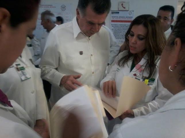El secretario de Salud, Norberto Treviño, se reunió con directivos y jefes jurisdiccionales.