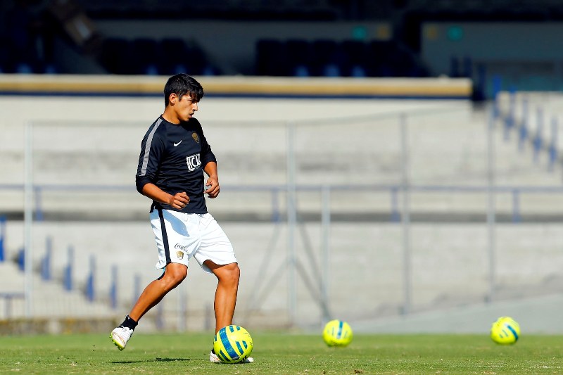 Silvio Torales, jugador de Pumas