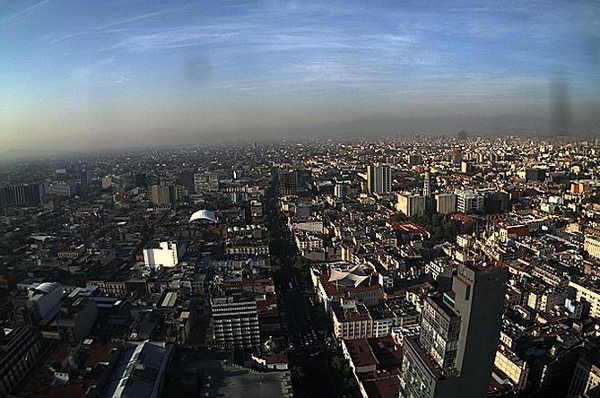 La Secretaría del Medio Ambiente mantiene la precontingencia  ambiental en el Valle de México.