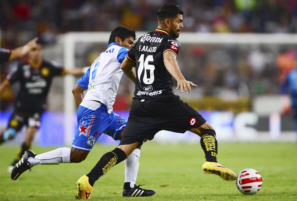 Leones Negros y Puebla se aferran por no descender  
