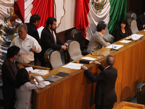 Una opción sería convocar a periodos extraordinarios para avanzar con los expedientes.