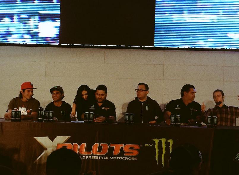 Presentación de X Pilots