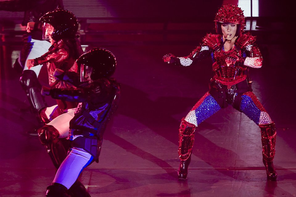 Yuri ya llevó su 'Invencible Tour' al Auditorio Nacional. 