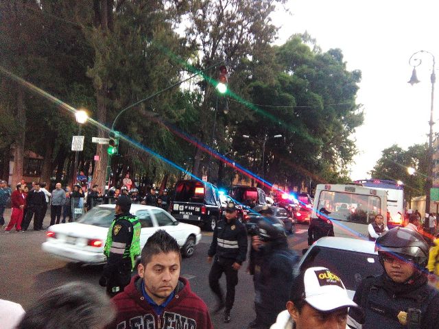Cerca de 500 concesionarios se enfrentaron a golpes en avenida División del Norte y Periférico