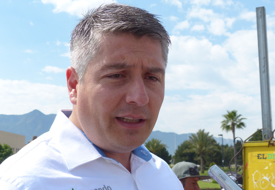 Armando Luna Canales, candidato del PRI a diputado federal por el cuarto distrito con cabecera en Saltillo. 