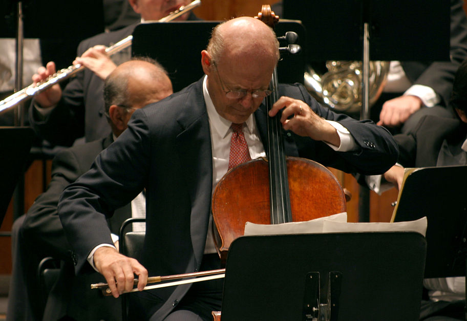 Carlos Prieto, violonchelista y Premio Nacional de Ciencias y Artes.