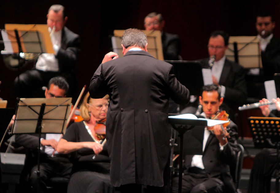 El Concierto para violonchelo n.º1 de Shostakovich, interpretado por el gran solista Carlos Prieto, es considerando uno de los trabajos concertantes d