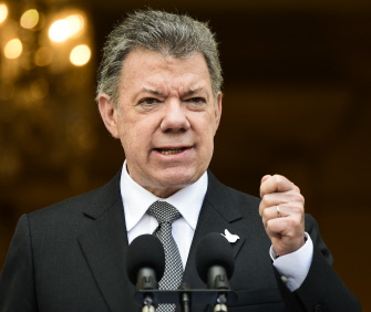 El presidente de Colombia, Juan Manuel Santos, durante su discurso de bienvenida a la presidenta de Corea del Sur en Bogotá