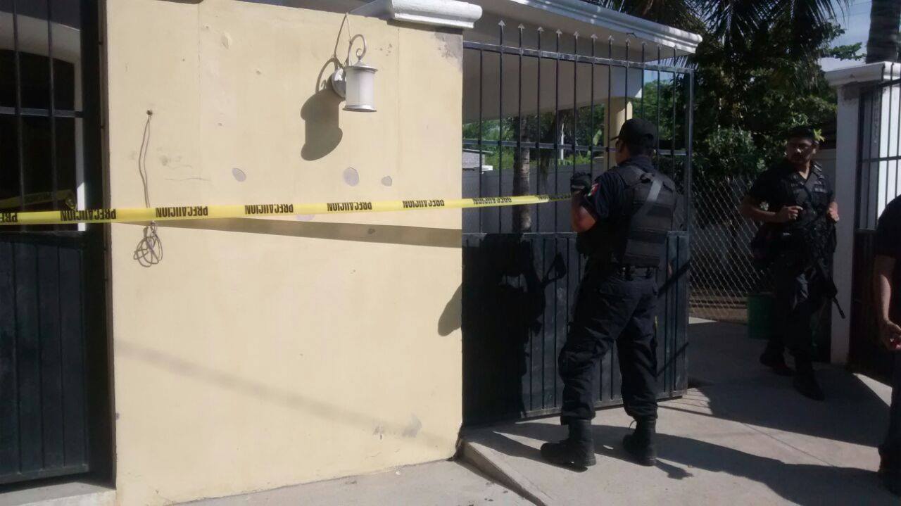 Fachada de uno de los inmuebles incautados a los 'templarios'.