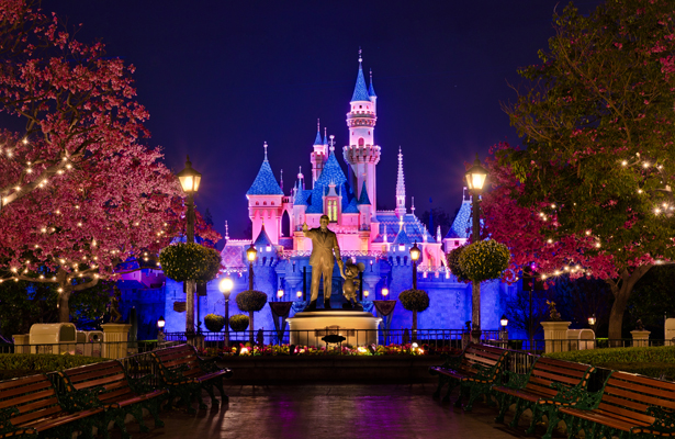 El mágico mundo de Disney celebrará seis décadas de haber abierto sus puertas.