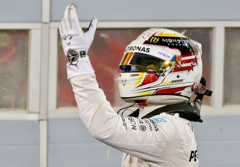 Lewis Hamilton, festeja tras su victoria 