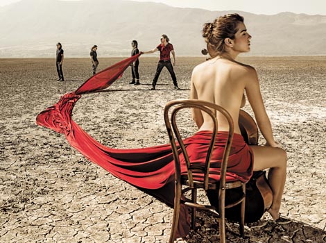 Medio ambiente y derechos humanos son temas en los que se han involucrado.