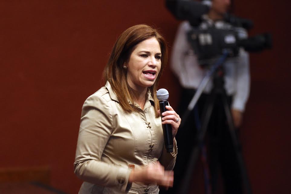 La priista abrió el periodo de comparecencias de los nueve candidatos a la gubernatura, quienes lo harán por separado y en grupos de tres.